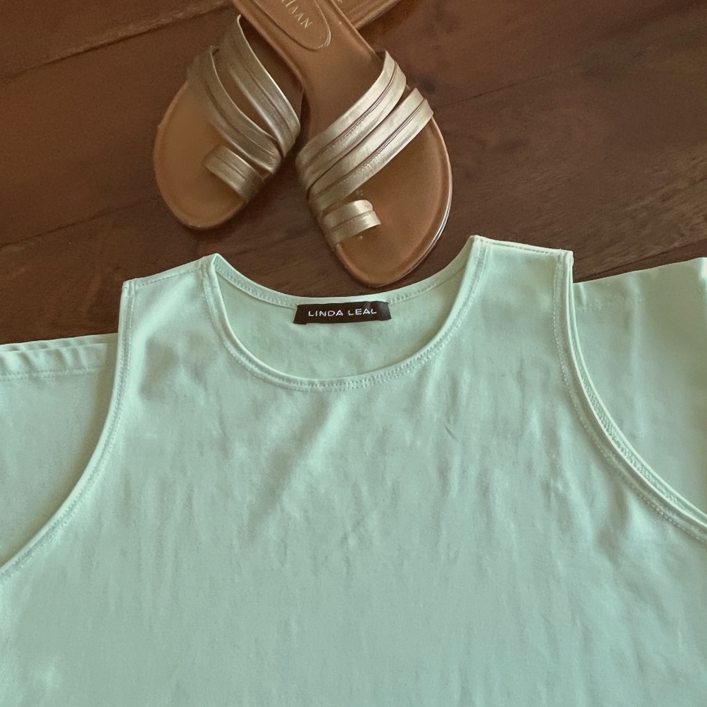 Linda Leal sleeveless shell/base layer/tank